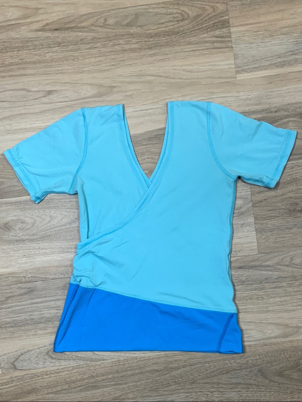 lululemon athletica Light Blue Short Sleeve Cross Top with Royal Blue Lower